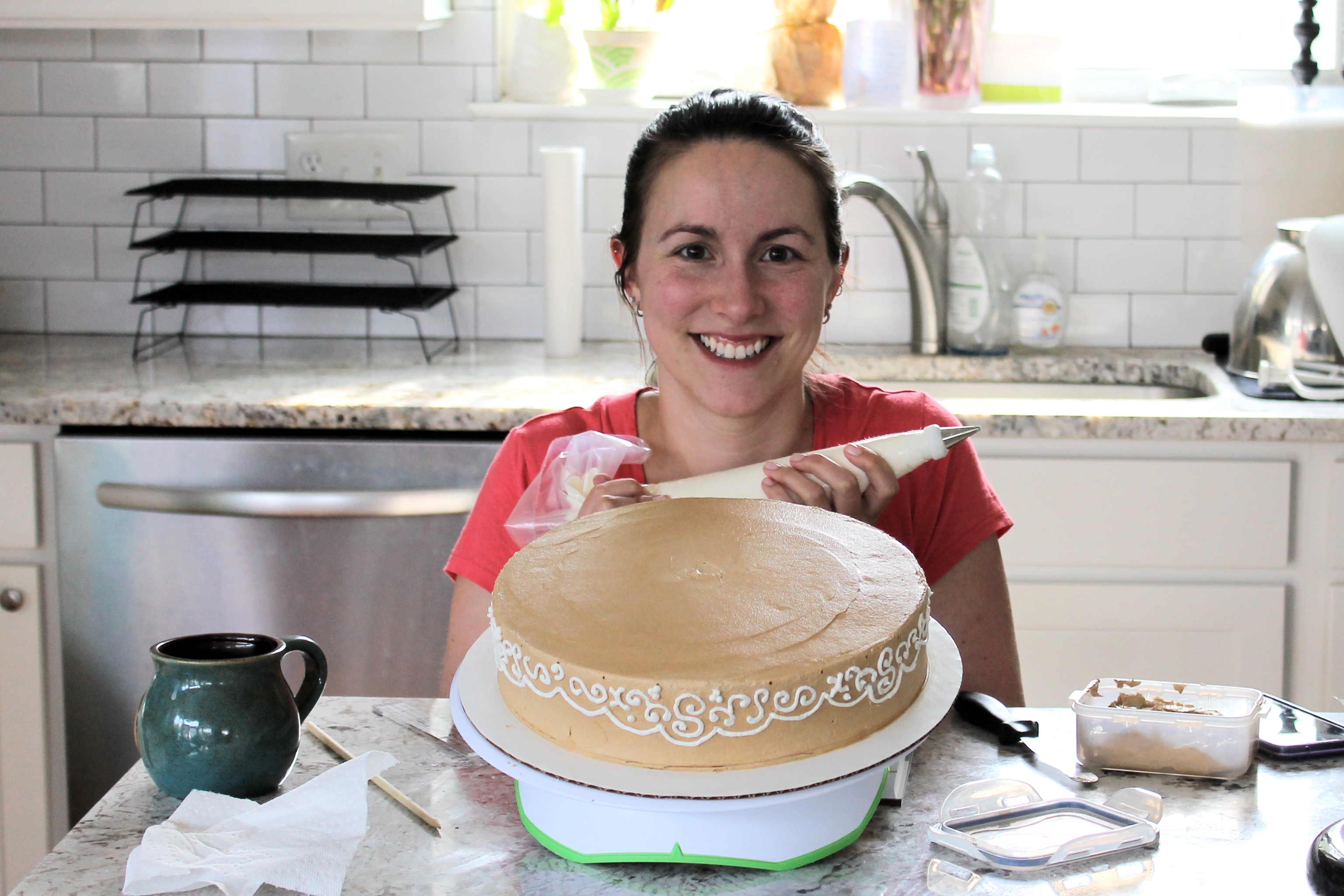 How to Stack a Wedding Cake